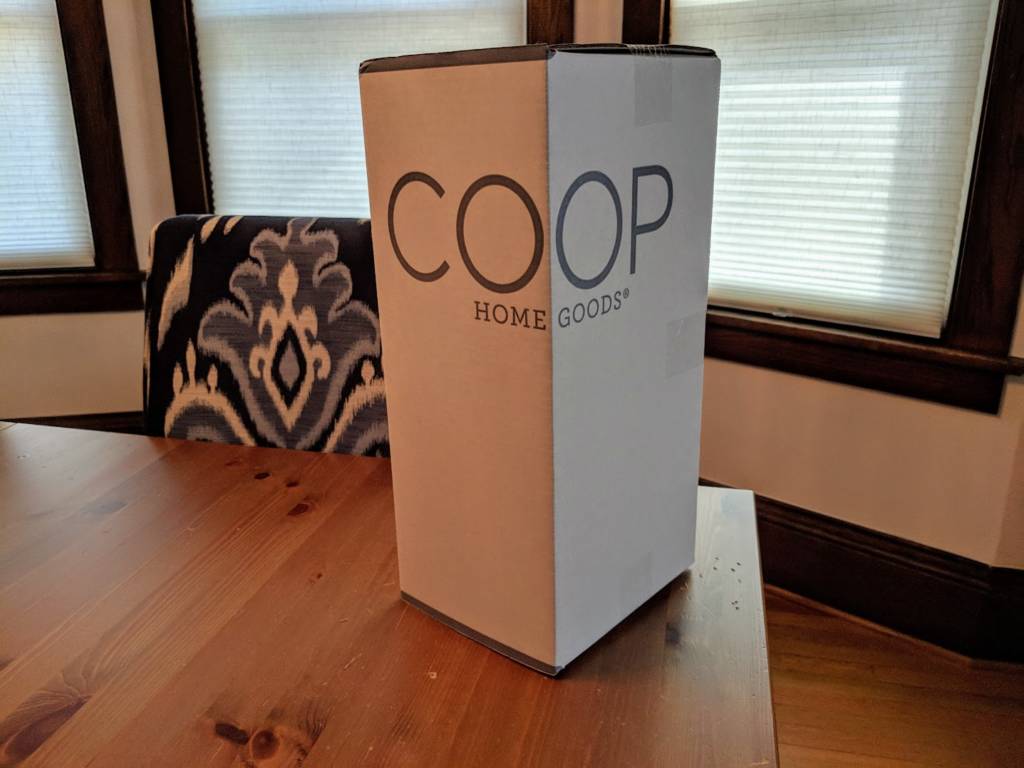 Coop Pillow Box