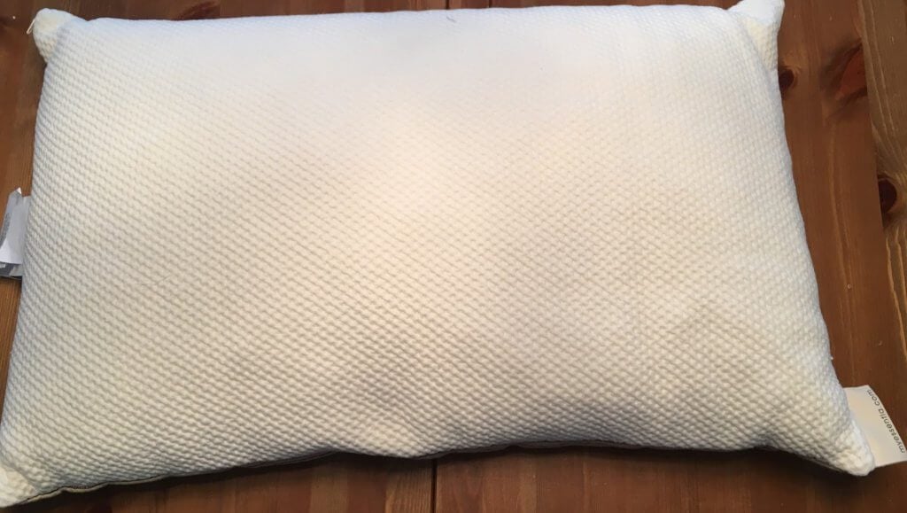 Essentia Pillow back side