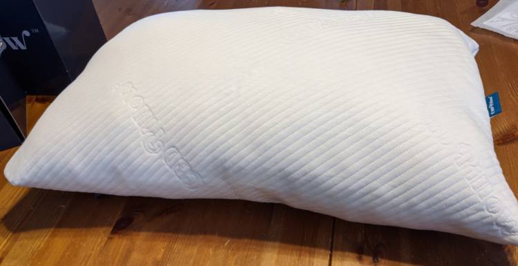 CBD Pillow Review The Best Pillow for Chilling Out Yawnder