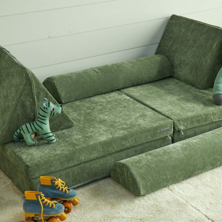 Play Couch