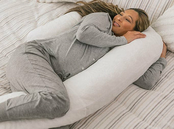 https://yawnder.com/wp-content/uploads/2023/09/therapudic-body-pillow.jpg