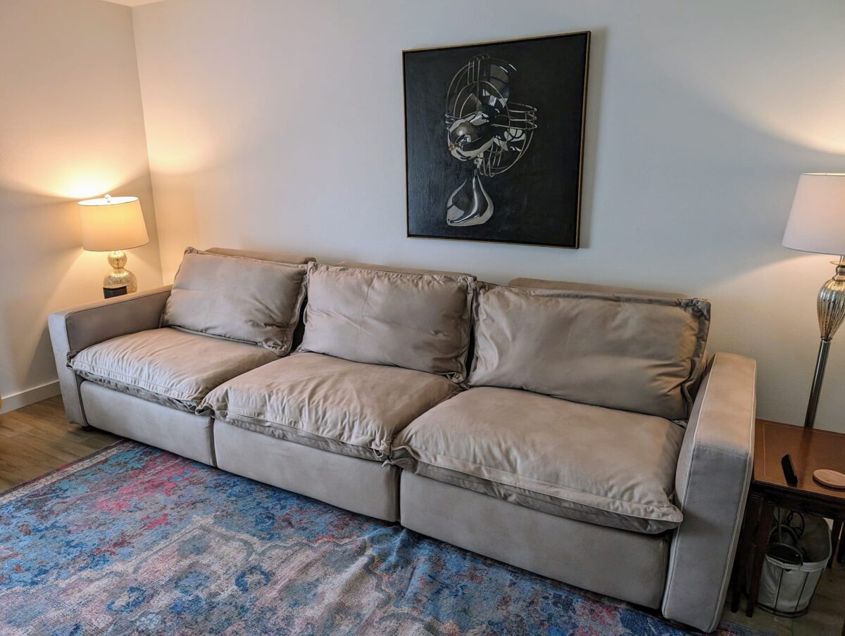 HomeBody Couch