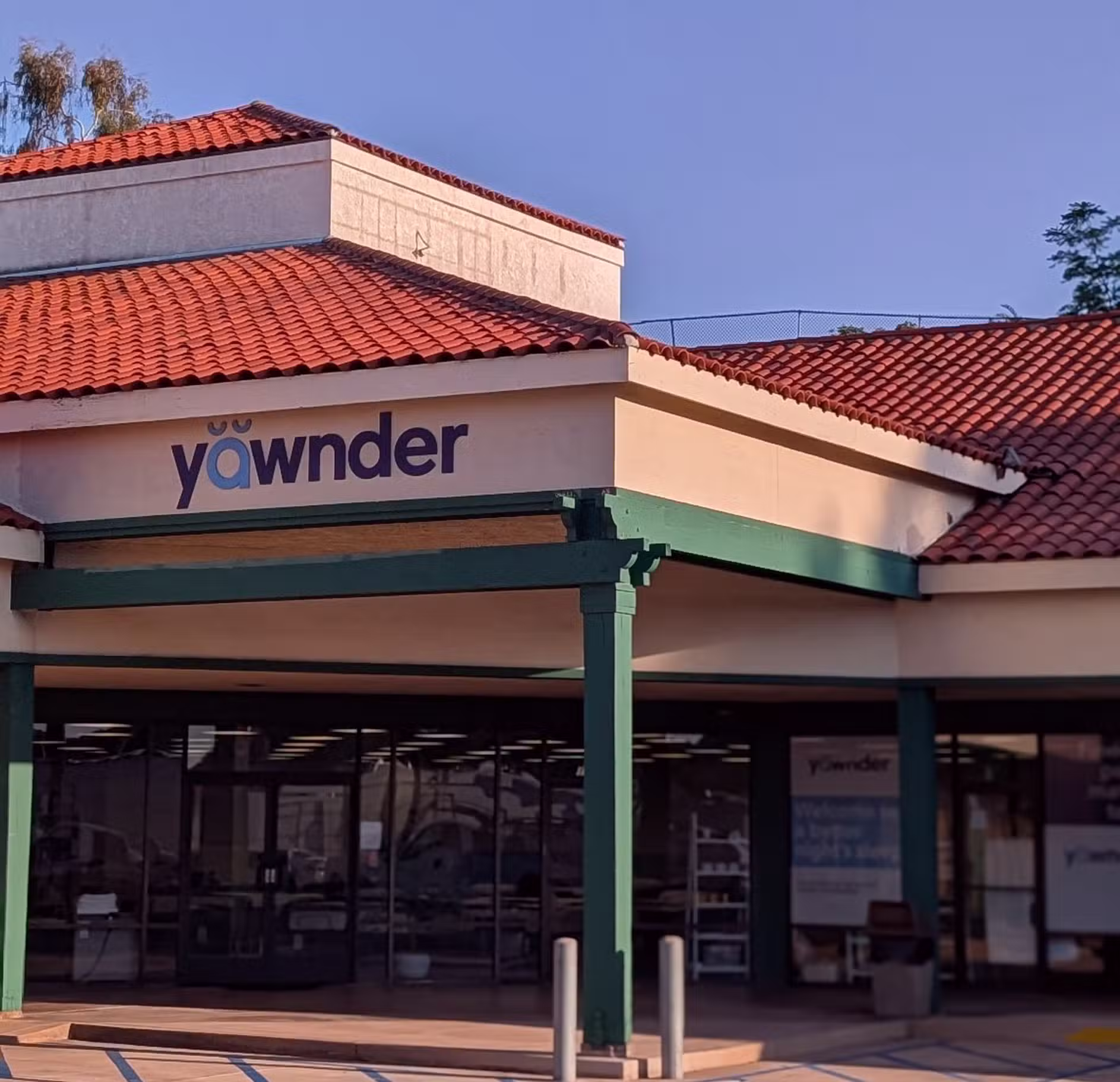 Yawnder Showroom