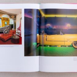 Hotel Kitsch themed room
