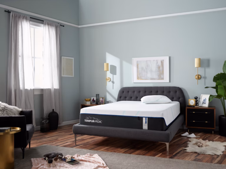 TEMPUR-LuxeAdapt Soft mattress angled view