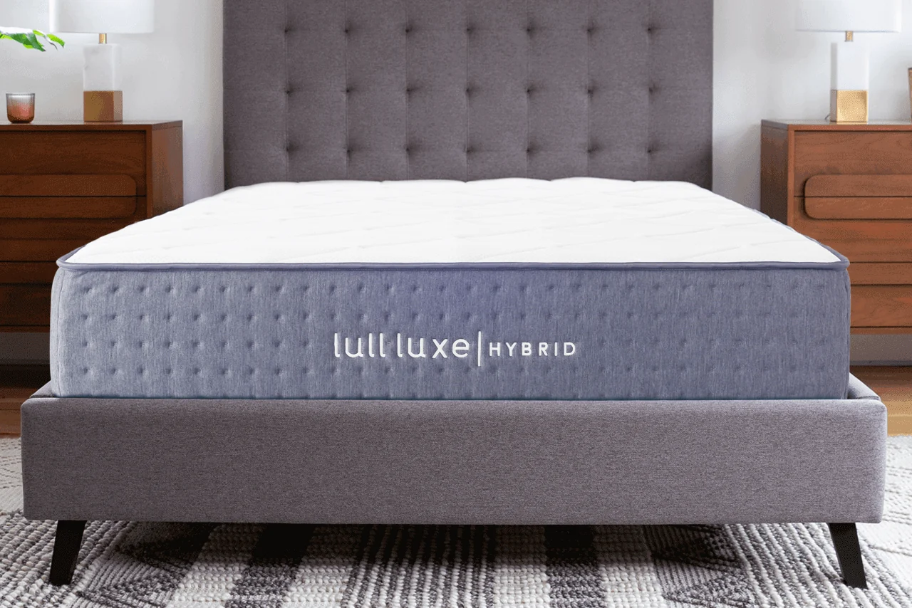 Lull Luxe Hybrid mattress with a quilted pillow top over a pocketed coil core