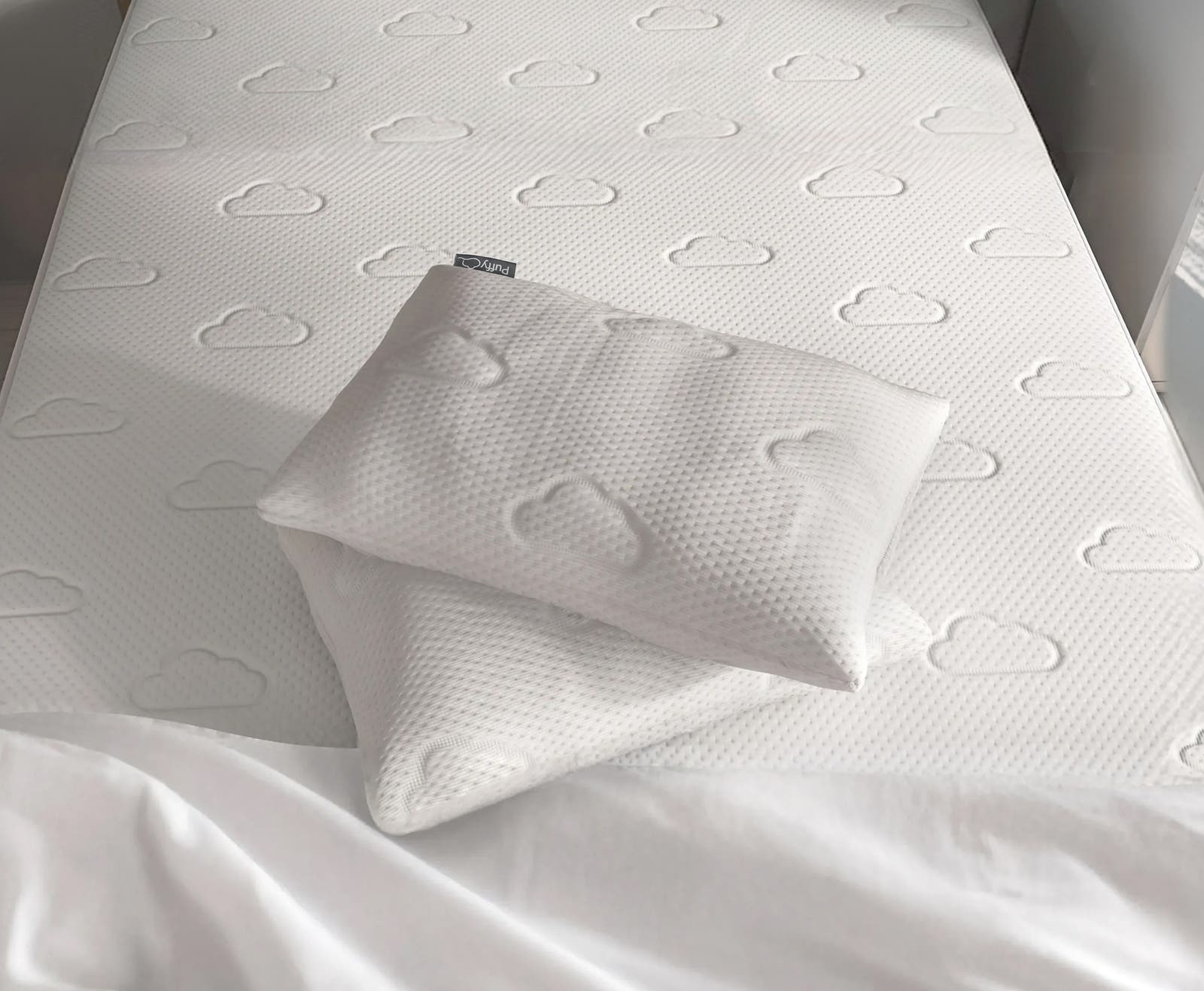 Puffy Signature Pillow official product gallery image 3