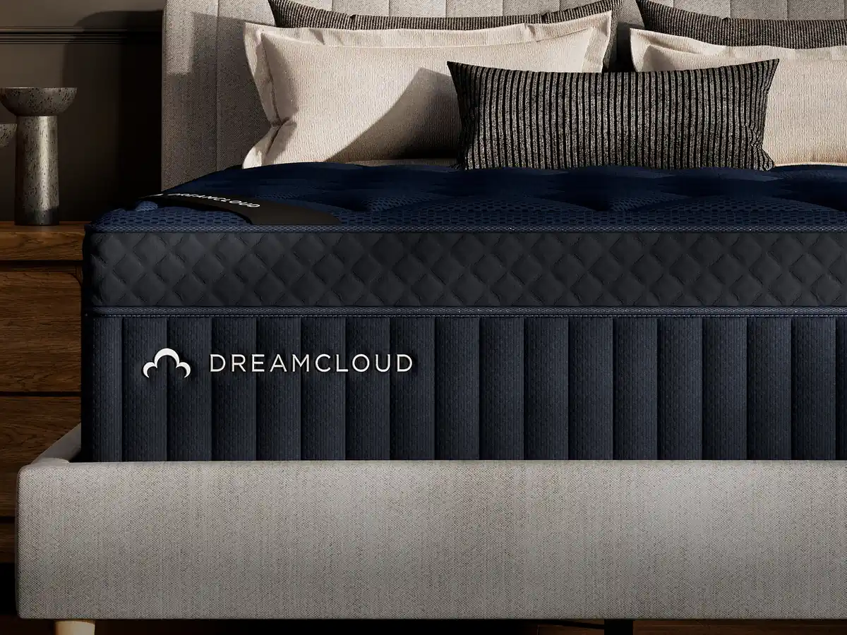 DreamCloud Ultra Hybrid mattress
