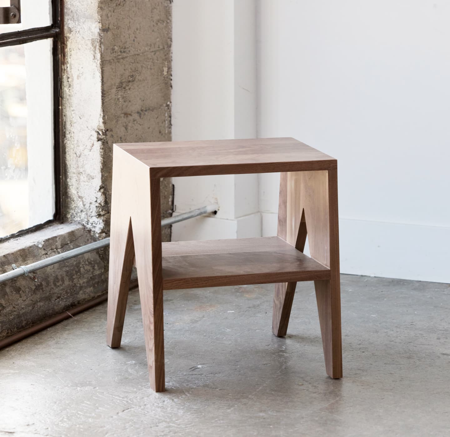 PAIR WITH A NIGHSTAND