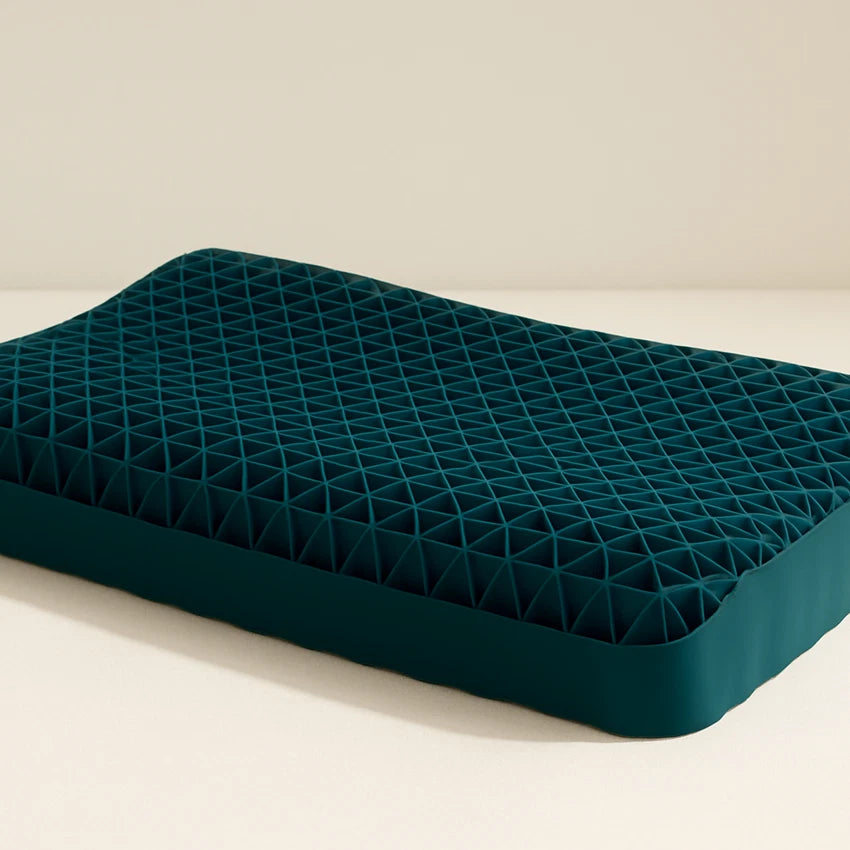 The AeroMatrix honeycomb. Walls are thinner than Purple's slab grid, which is why it adapts faster.