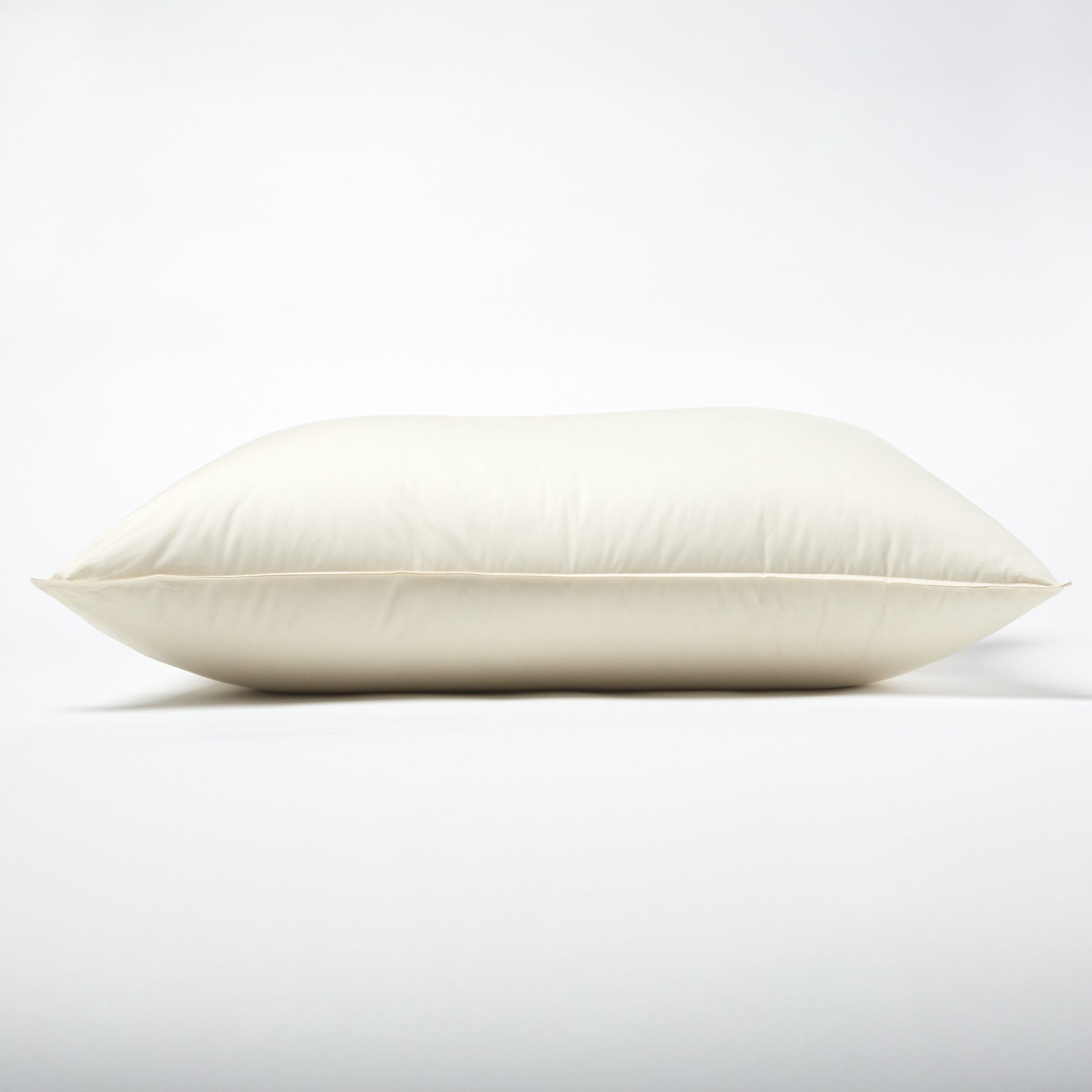 Down Decor 300TC 100% Cotton Lanadown Pillow detail